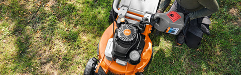 Zo bescherm je jouw gazon tegen droogte en bruine vlekken in het gras