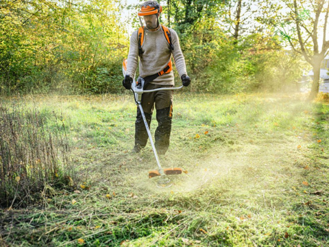 FSA 200 Accu Bosmaaier Grassnijblad 260-2 - BODY zonder accu en lader