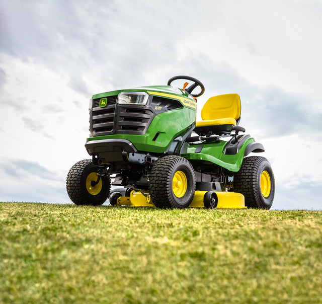 john-deere-x127-benzine-zitmaaier-met-maaidek-42-inch-107cm