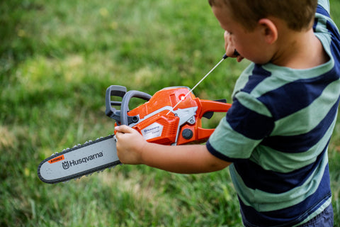Toy chainsaw